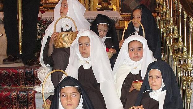 Holyween : Kinder verkleiden sich als Heilige